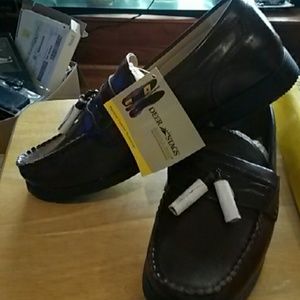 BRAND NEW deer stages men's shoes